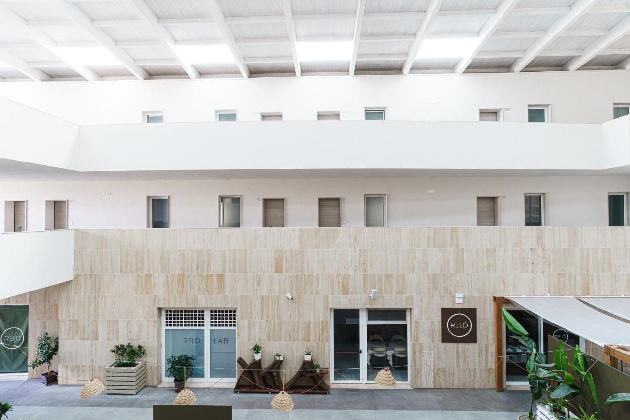 Aparthotel Le Marine Bisceglie Exteriör bild
