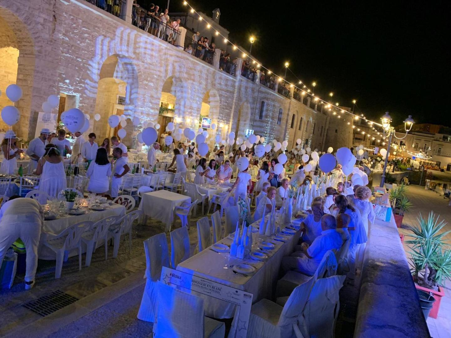 Aparthotel Le Marine Bisceglie Exteriör bild
